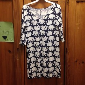 Eliza Tusk in the sun Lilly Pulitzer dress