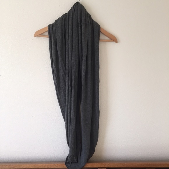 Brandy Melville Infinity Scarf