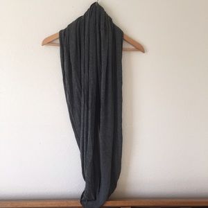 Brandy Melville Infinity Scarf