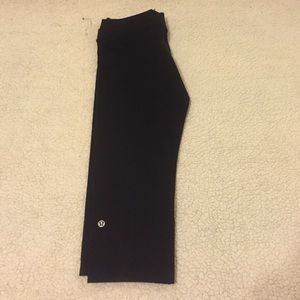 Lululemon wunder under crop yoga