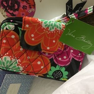 Smart phone wristlet