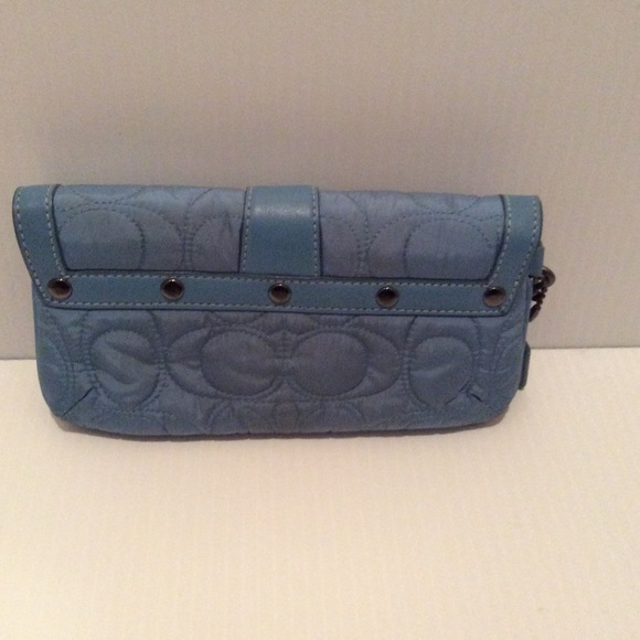 Coach Quilted Wristlet w/Buckle - Like New! - Picture 3 of 4
