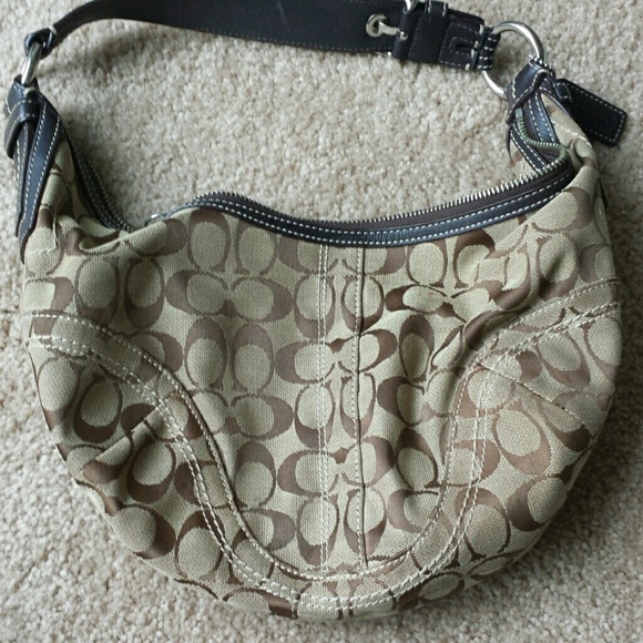 Coach purse - Picture 2 of 4