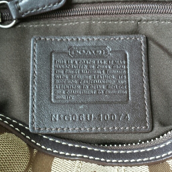 Coach purse - Picture 3 of 4