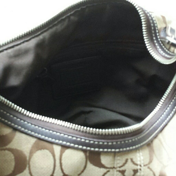 Coach purse - Picture 4 of 4