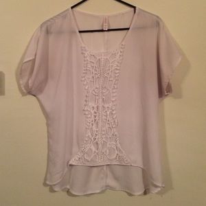 White flowy shirt w/ crochet detail