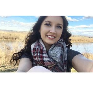 Meet your Posher, Molly