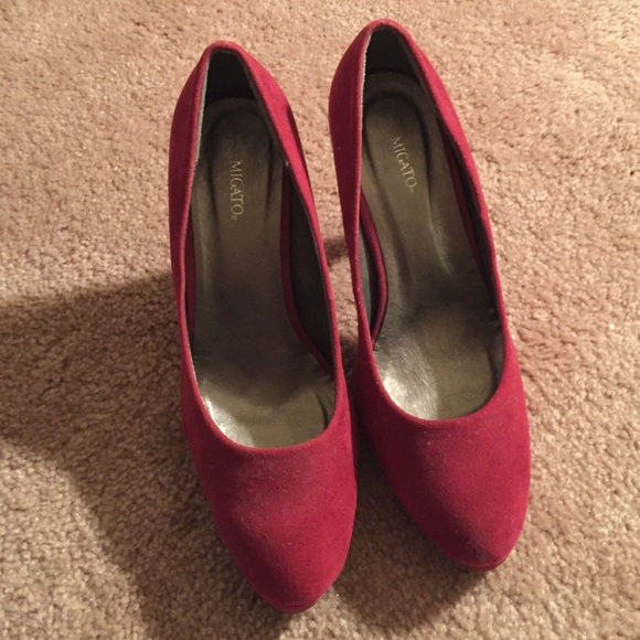 Red heels - Picture 3 of 4