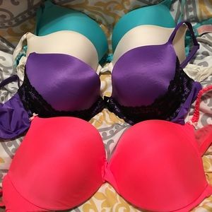 Victoria secret 34DD push-up bras
