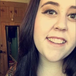 Meet your Posher, Riva