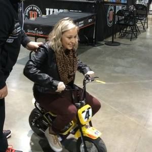 Meet your Posher, Amber