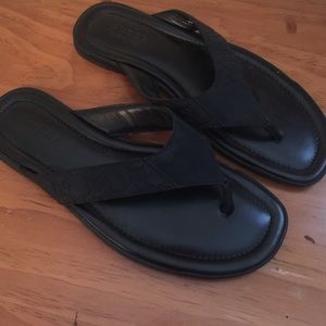Men's Gucci flip flops size 12