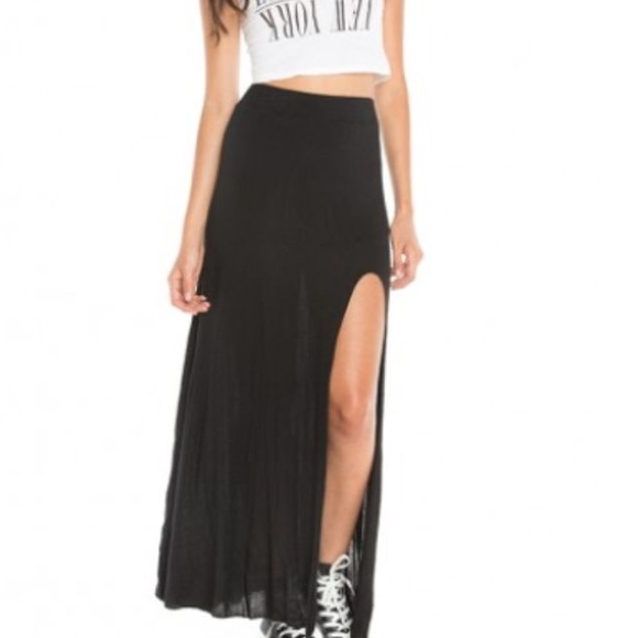 Brandy Melville Skirt
