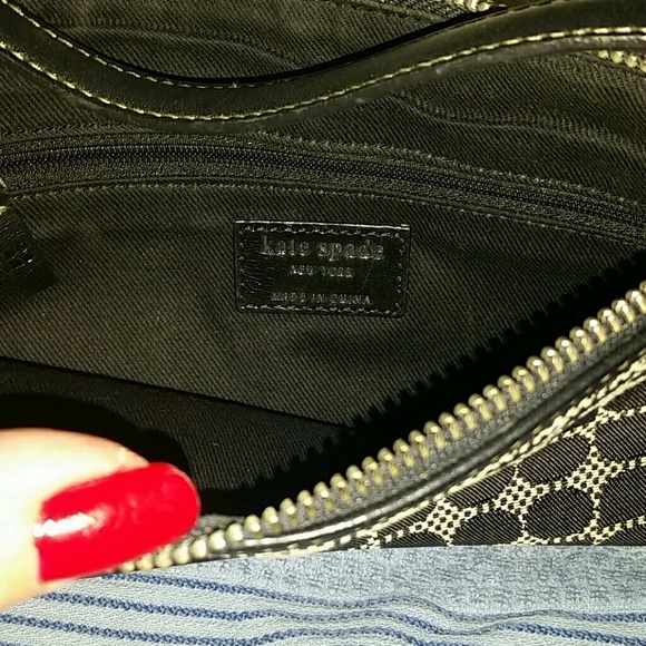 Authentic Kate Spade Noel Signature Bag w Dust Cover - Picture 3 of 11