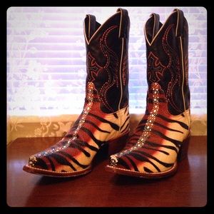 Women's nocona size 8 1/2 B cowboy boots
