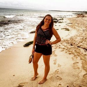 Meet your Posher, Izzy