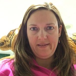 Meet your Posher, Holly