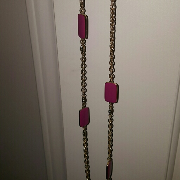 Ann Taylor Necklace - Picture 2 of 4