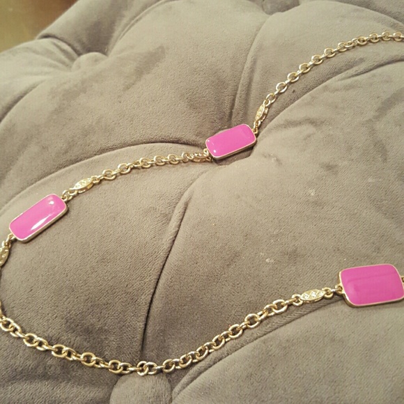 Ann Taylor Necklace - Picture 3 of 4