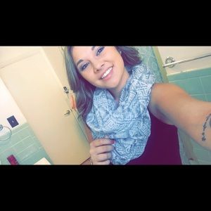 Meet your Posher, Emma