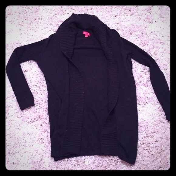 Elle black size medium thick cardigan sweater