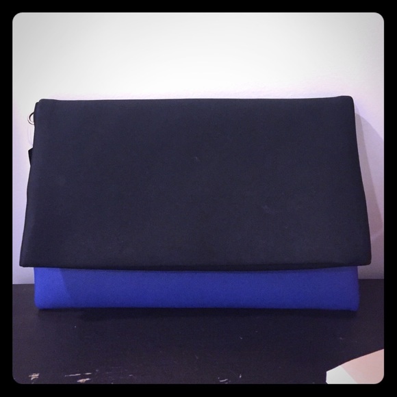 Oversized two tone clutch