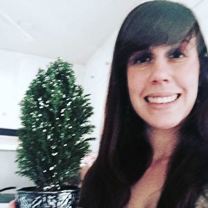 Meet your Posher, Carrie