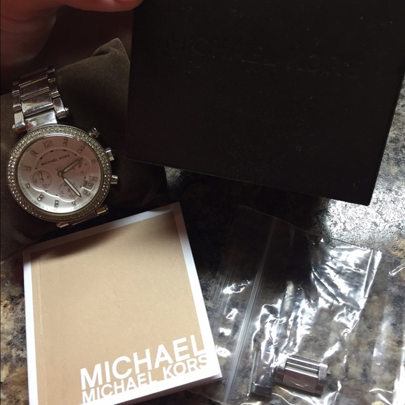 Michael Kors watch - Picture 2 of 2