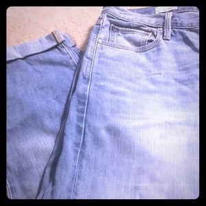 GAP distructed sexy boyfriend jeans! NWOT