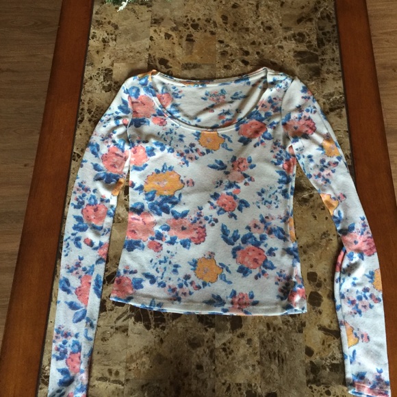 Cute long sleeve shirt