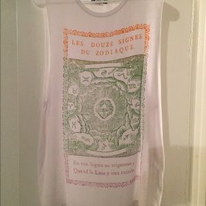 Tee shirt