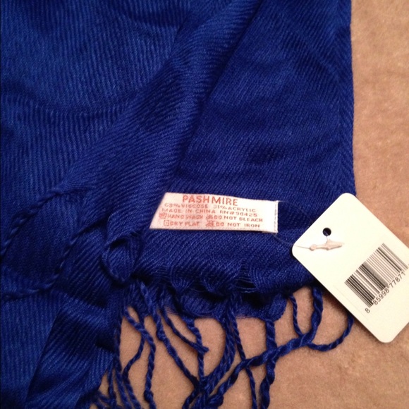 🌟Blue Pashmire Scarf🌟 - Picture 3 of 3