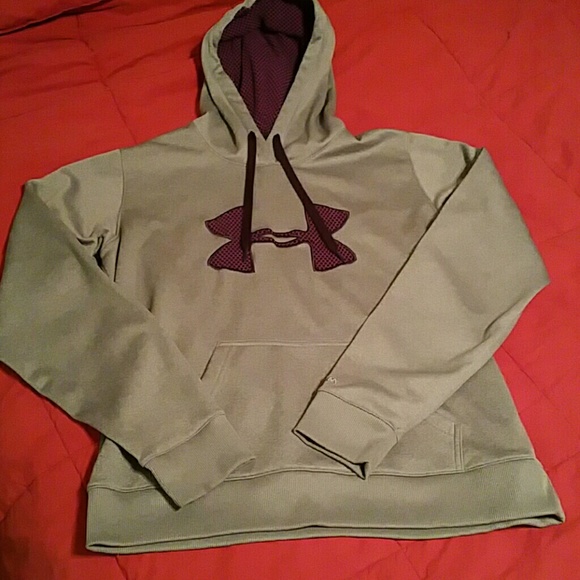 Under Armour Hoodie