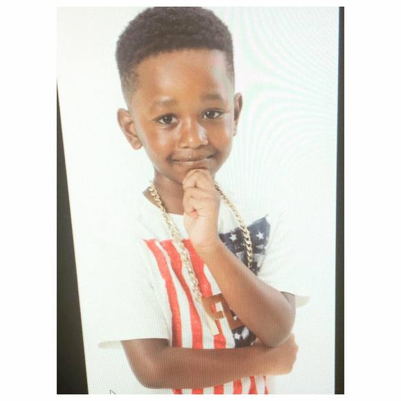 Meet your Posher, Lola