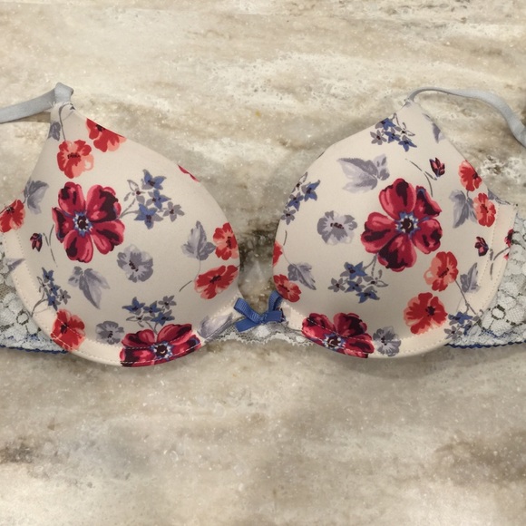 Gilly Hicks Other - Gilly Hicks Bra - 32B