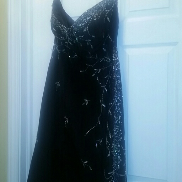 Tiffany & Co. - Picture 2 of 4