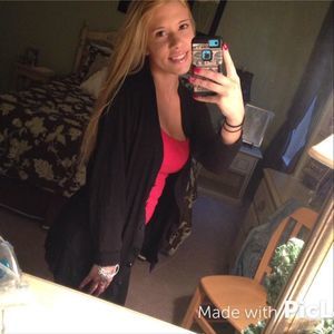 Meet your Posher, Halley