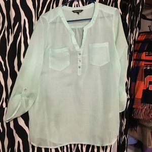 Quarter sleeve shirt
