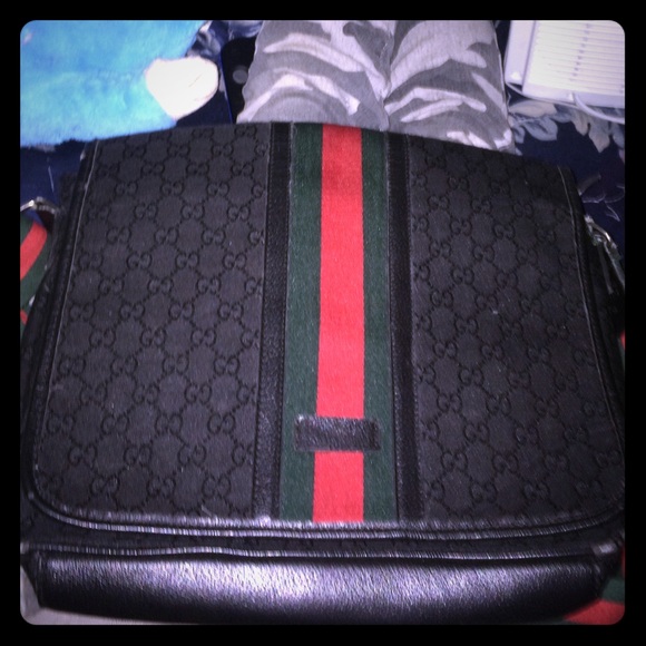 Gucci Handbags - Gucci bag