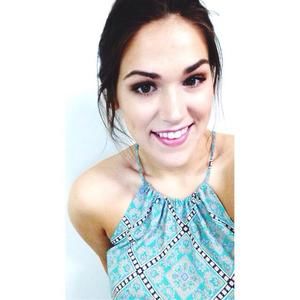 Meet your Posher, Alyssa