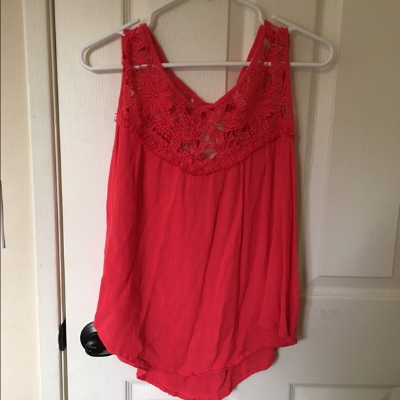 Coral top
