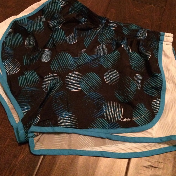 Women's Quick Dry Performance work out shorts - Picture 3 of 3