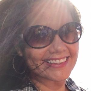 Meet your Posher, Kimberlee