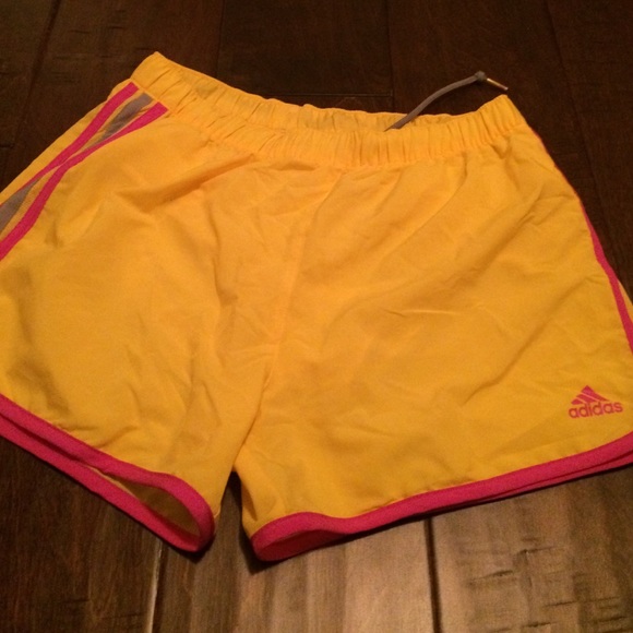 Women's Marathon '10 workout shorts - Picture 1 of 2