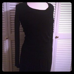 Active basic black sweater