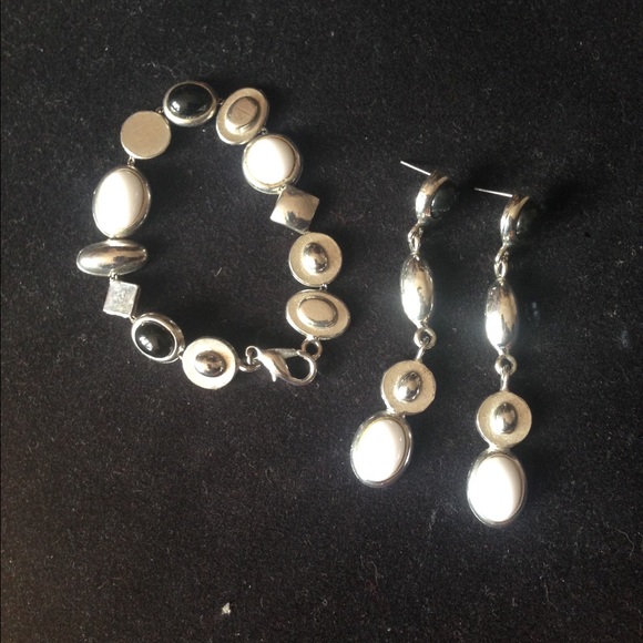 Earring and Bracelet Set
