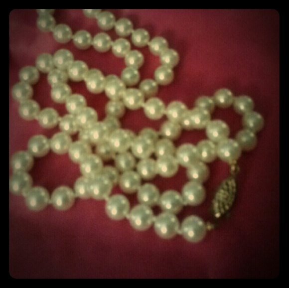 Pearl necklace