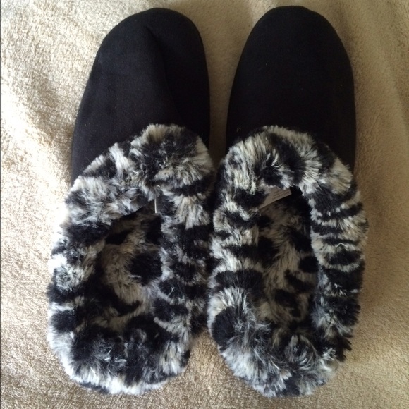 Black and White Zebra Print Slippers
