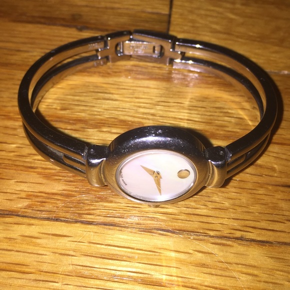 🌟 Bangle Movado watch - Picture 3 of 4