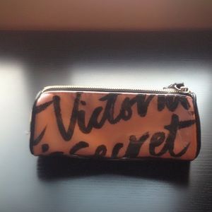 VICTORIAS SECRET COSMETIC BAG VICTORIAS SECRET COSMETIC BAG 